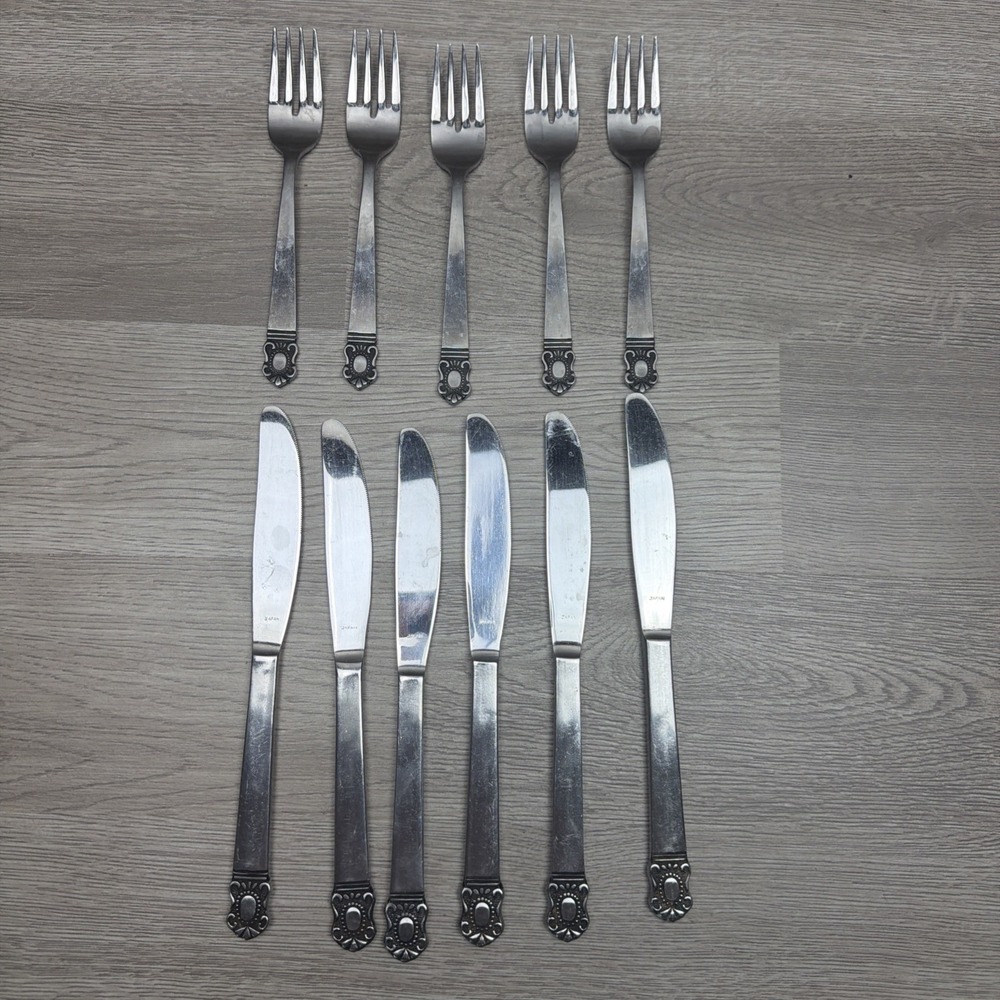 Vintage Stainless Steel Made In Japan Silverware Lot Of 6 Dinner Knifes, 5 Forks